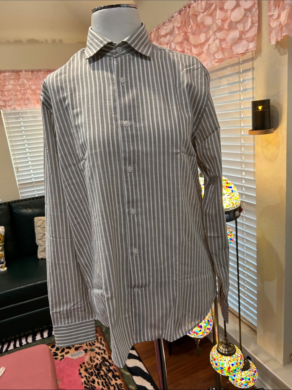 Men's Grey Stripe Long-Sleeve Button-Down Shirt